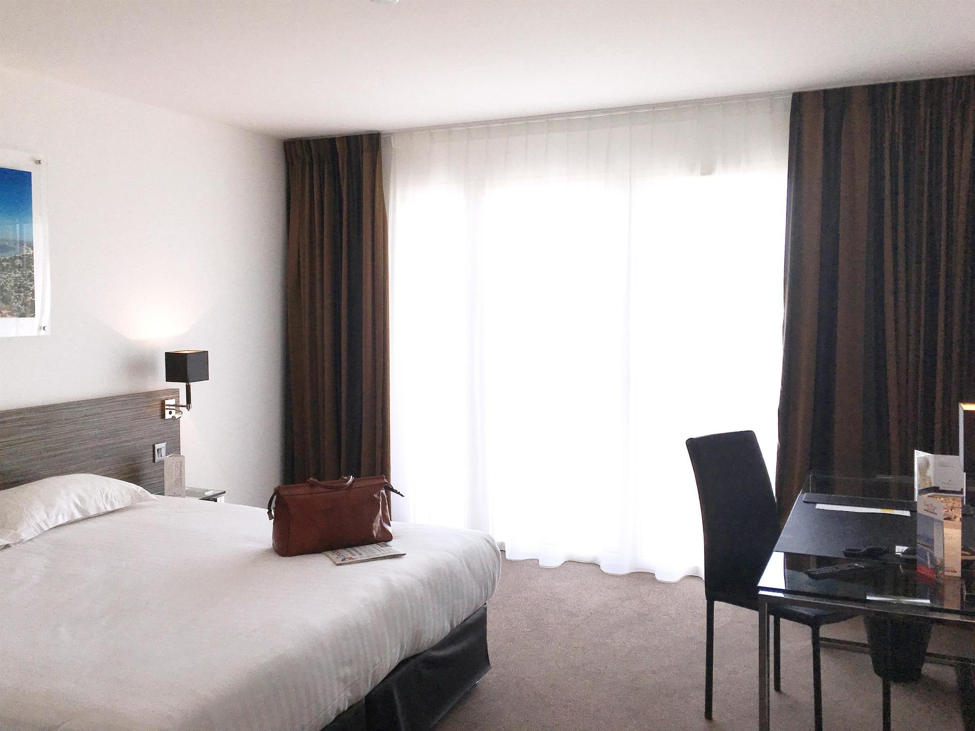 מלון Golden Tulip La Baule מראה חיצוני תמונה
