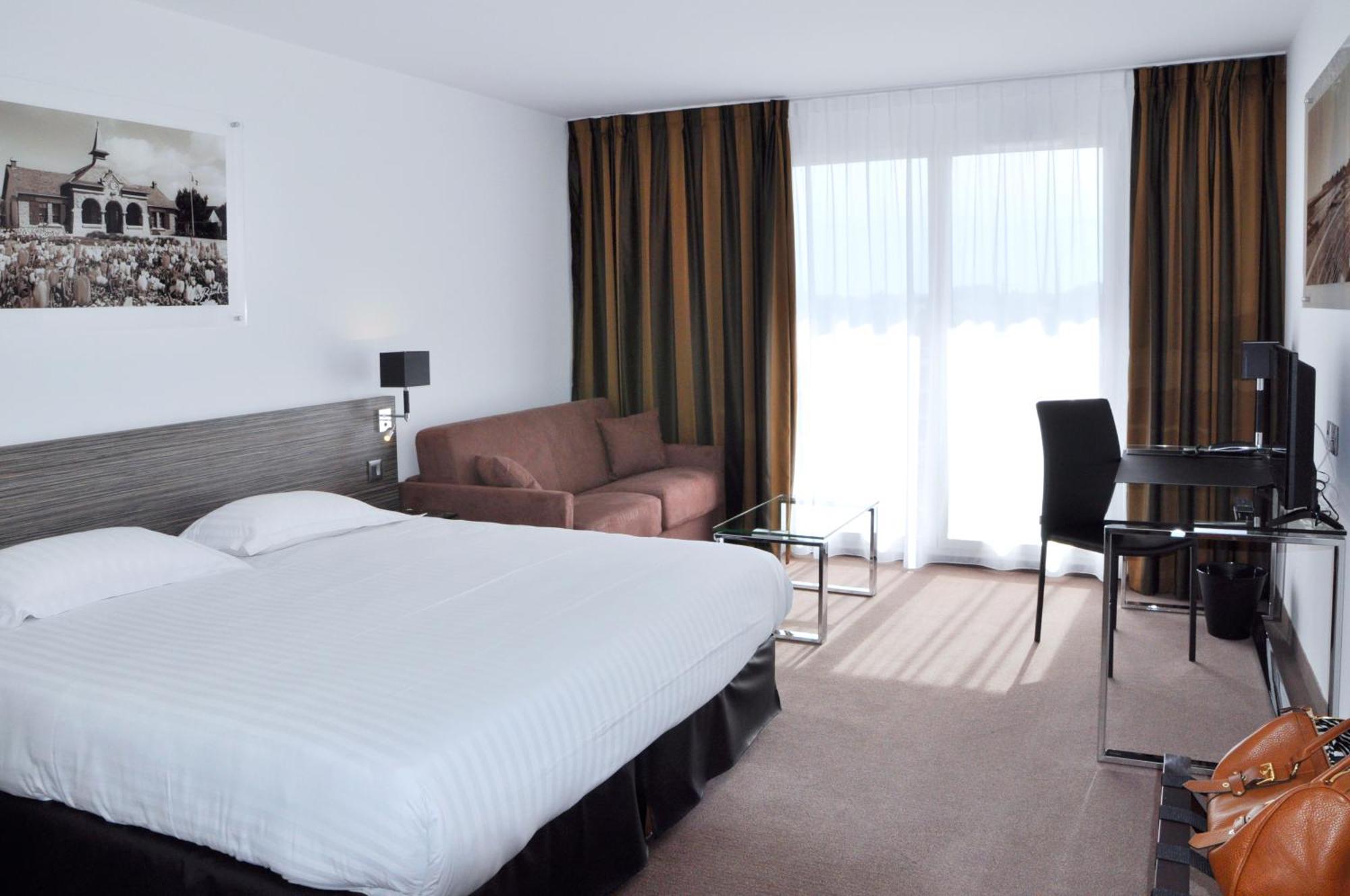 מלון Golden Tulip La Baule מראה חיצוני תמונה