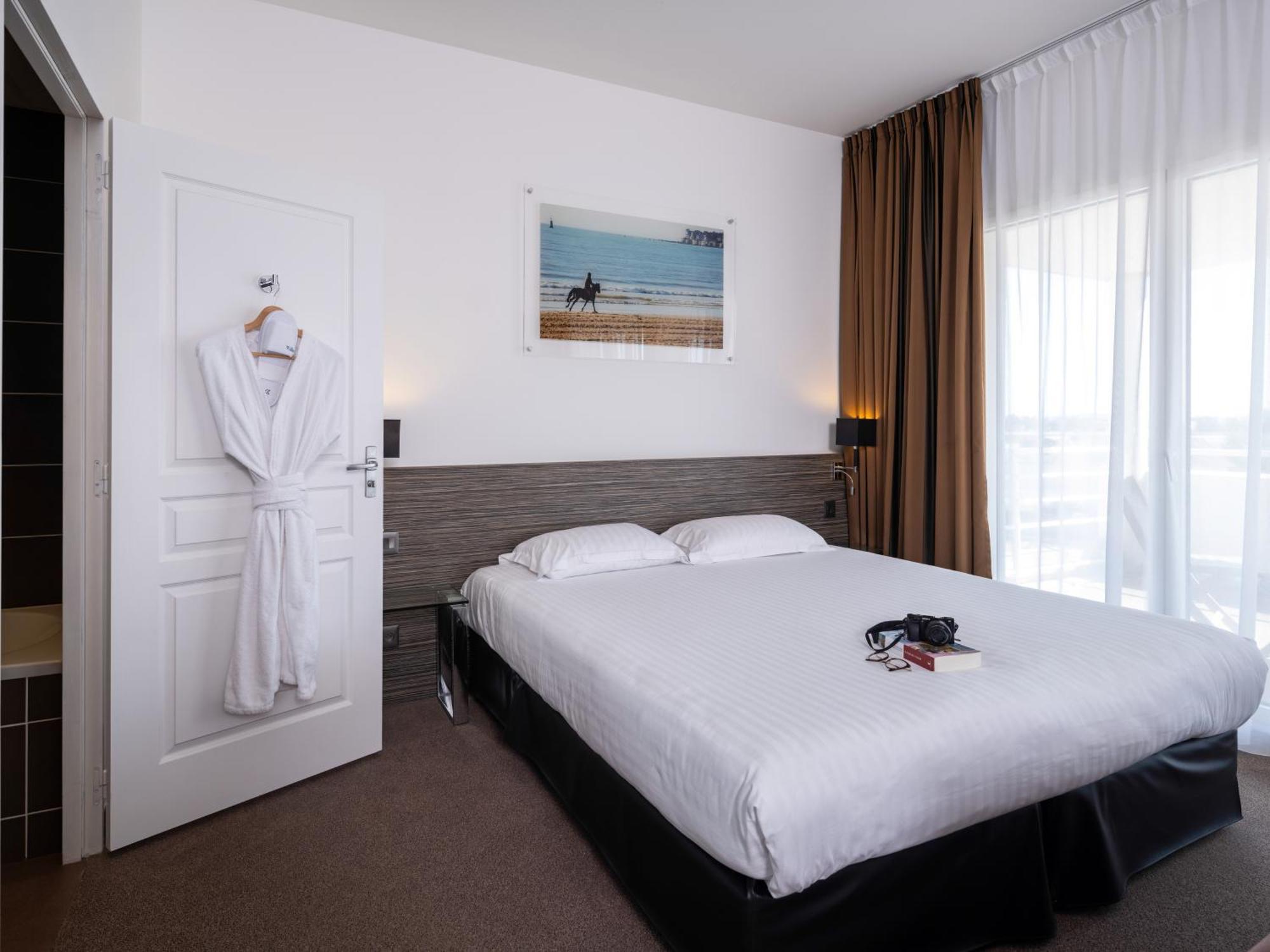 מלון Golden Tulip La Baule מראה חיצוני תמונה