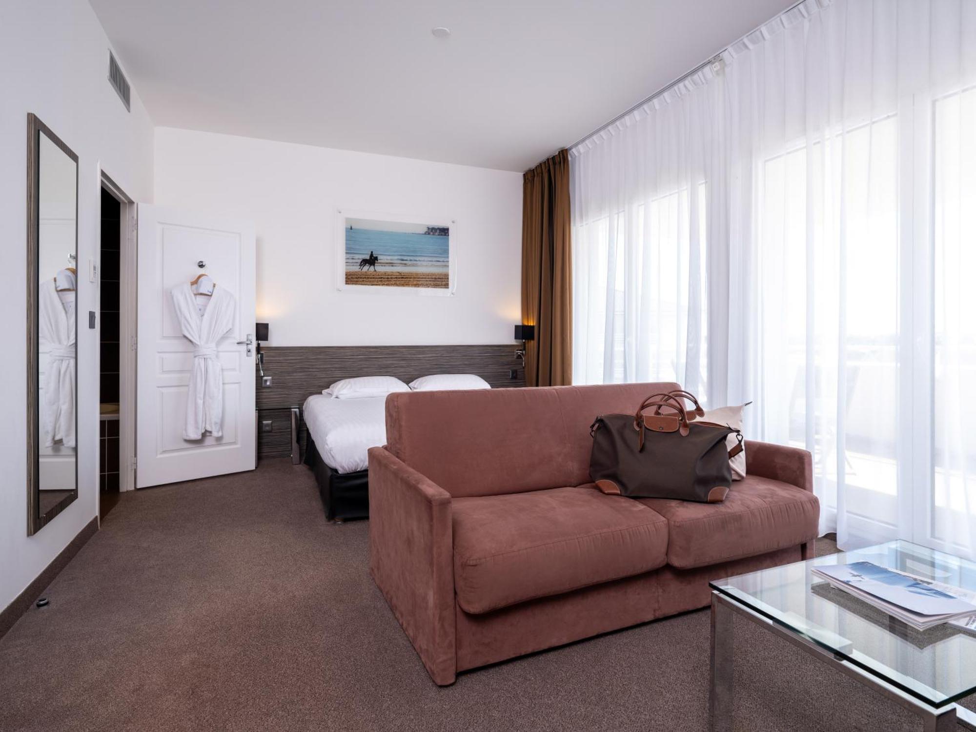 מלון Golden Tulip La Baule מראה חיצוני תמונה
