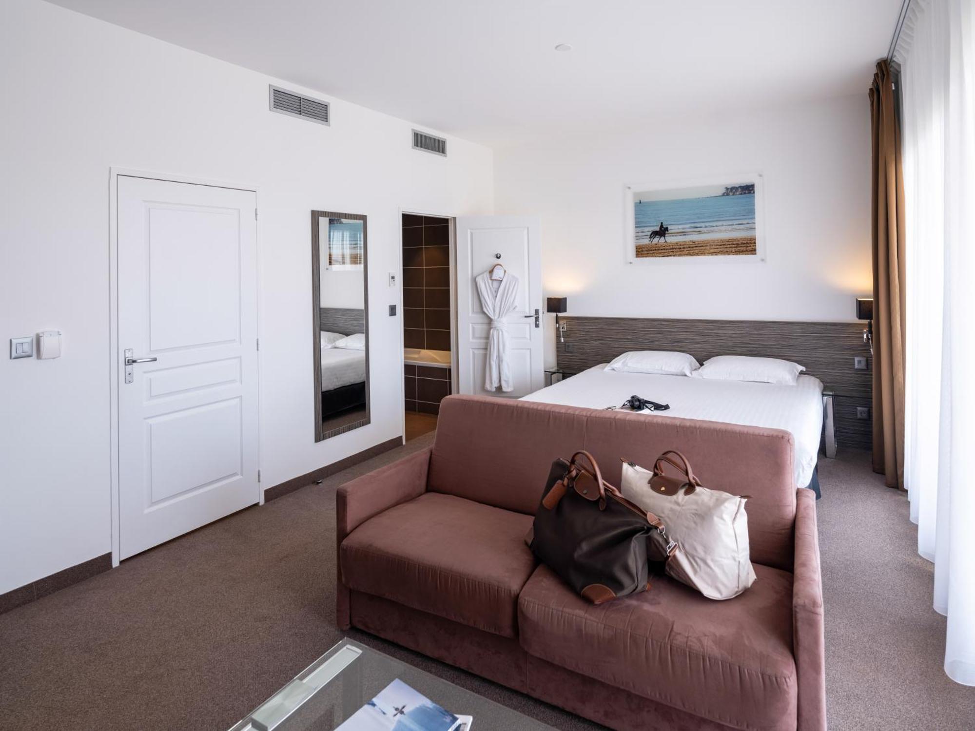 מלון Golden Tulip La Baule מראה חיצוני תמונה