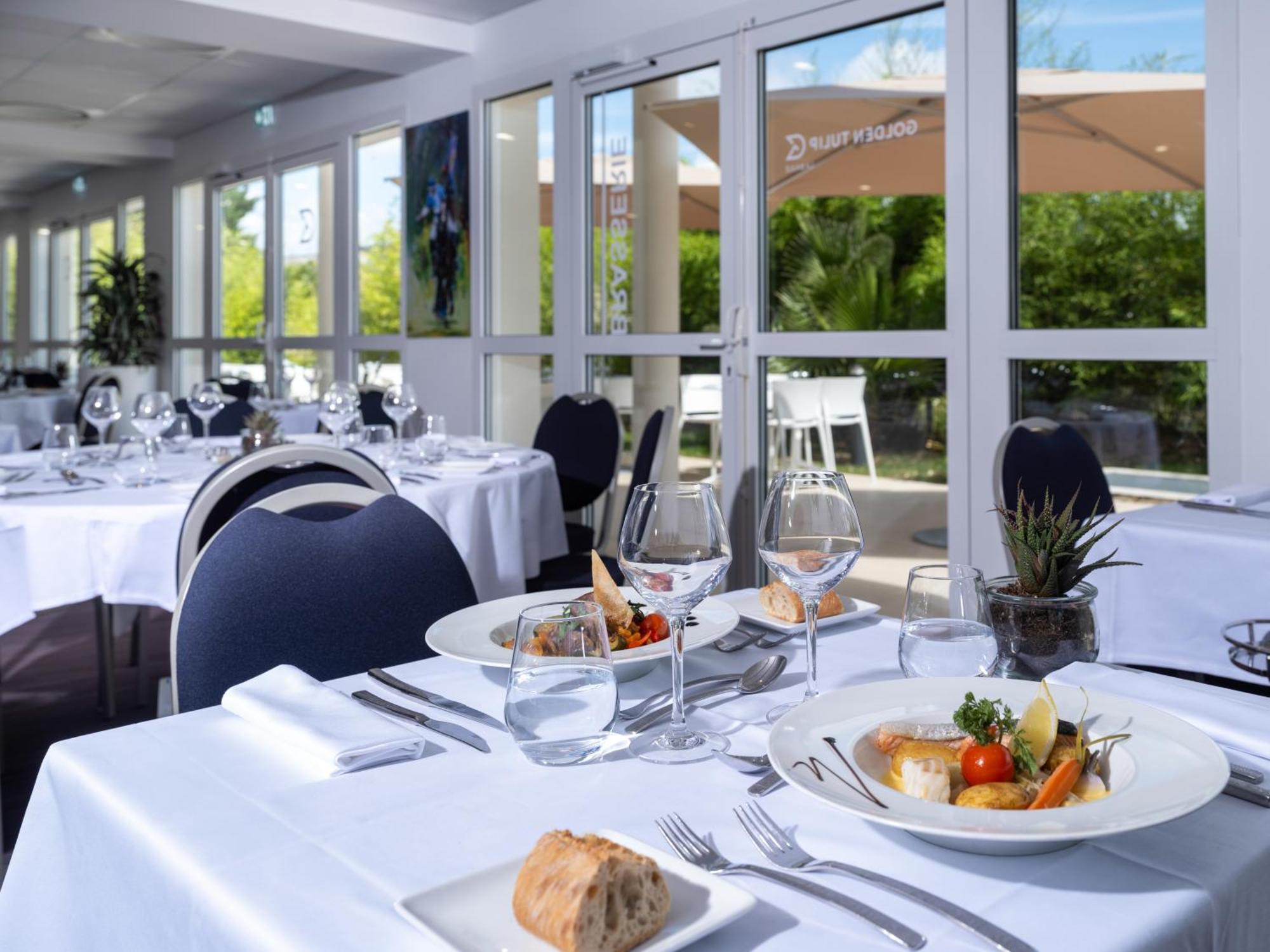 מלון Golden Tulip La Baule מראה חיצוני תמונה